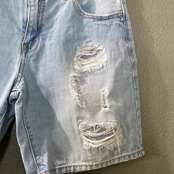 Forever 21 Distressed Light Denim Women's Shorts - Picture 2 of 14